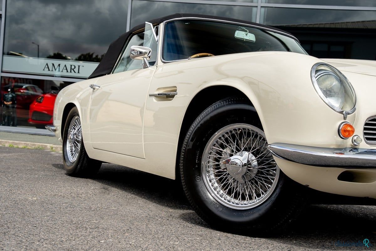1970' Aston Martin DB6 photo #4