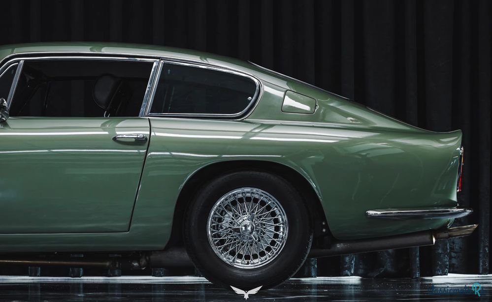 1967' Aston Martin DB6 Coupé photo #4