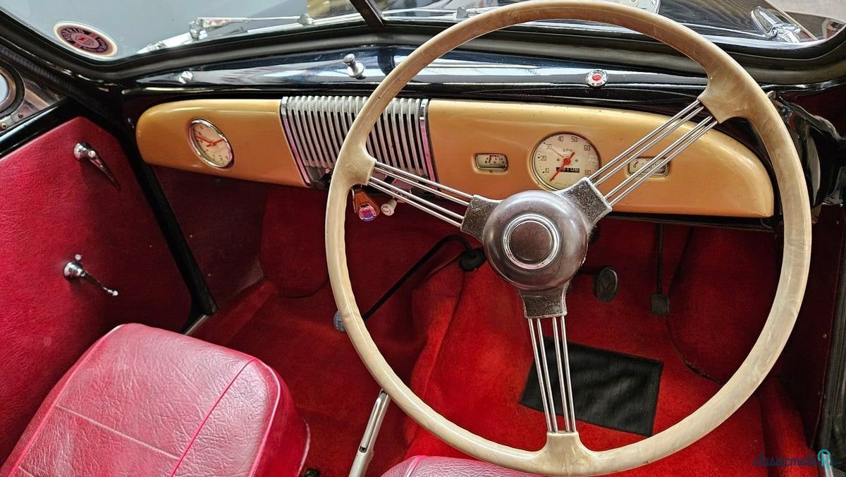 1949' Morris Minor photo #3