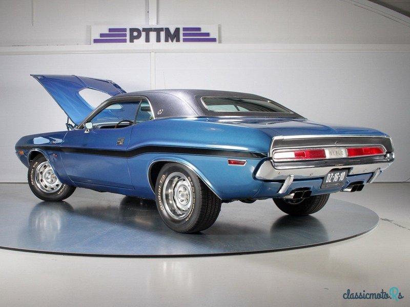 1970' Dodge Challenger photo #5