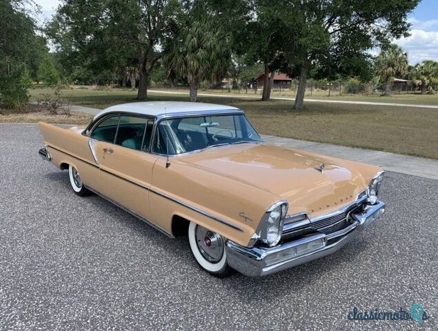 1957' Lincoln Capri photo #6