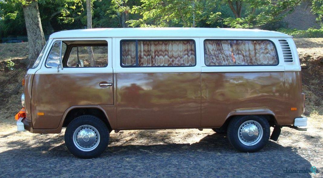 1977' Volkswagen Type-2 photo #1