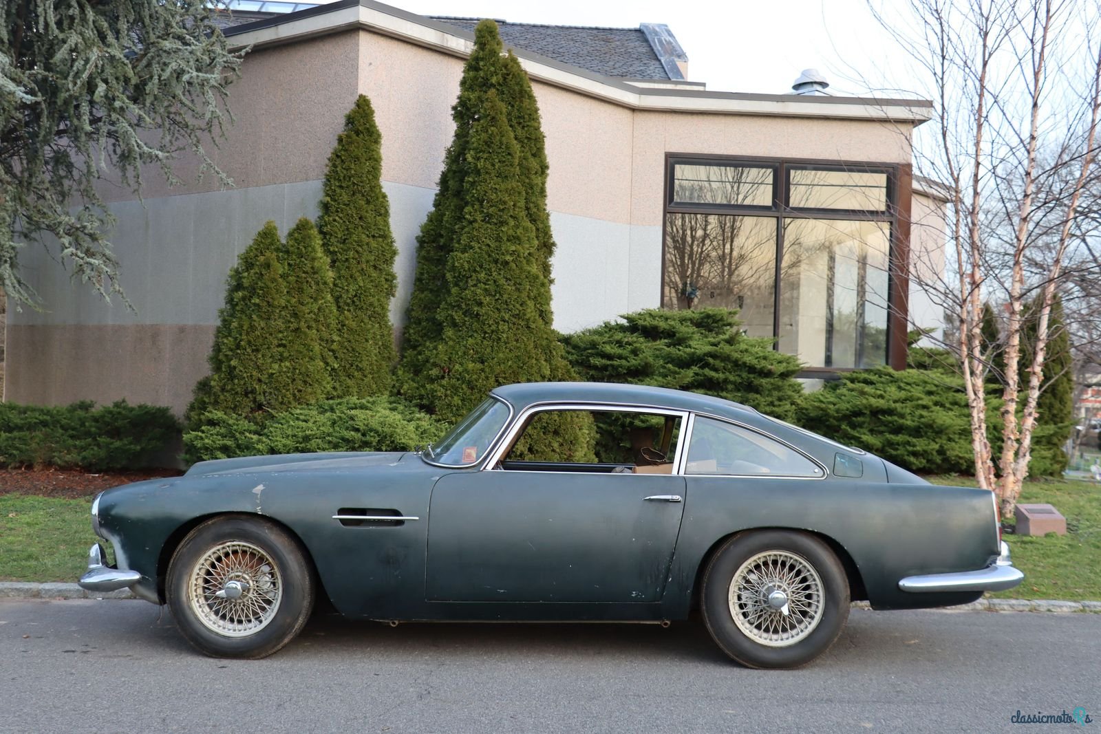 1961' Aston Martin DB4 photo #4