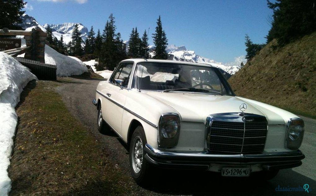 1971' Mercedes-Benz 250 CE photo #1
