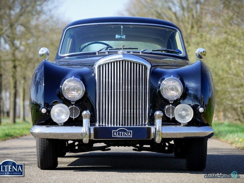 1953' Bentley R Type photo #2