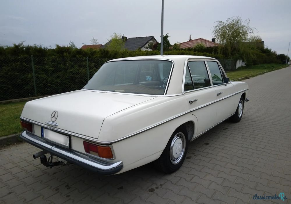 1970' Mercedes-Benz W114 photo #6