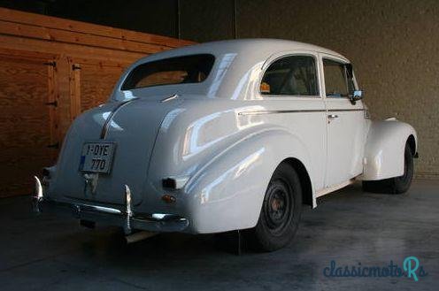 1940' Pontiac Deluxe Six photo #1
