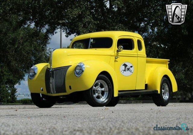 1946' Ford Custom photo #2