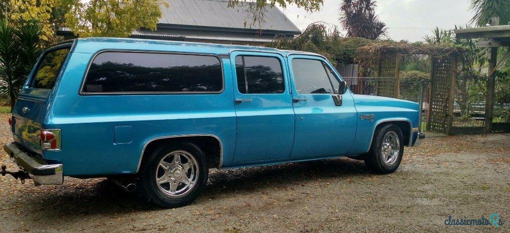 1984' GMC Suburban photo #1