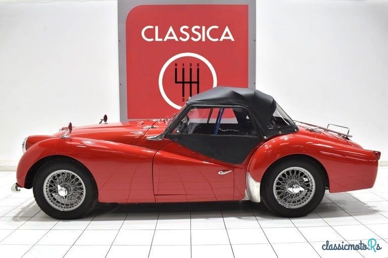 1962' Triumph TR3 photo #3