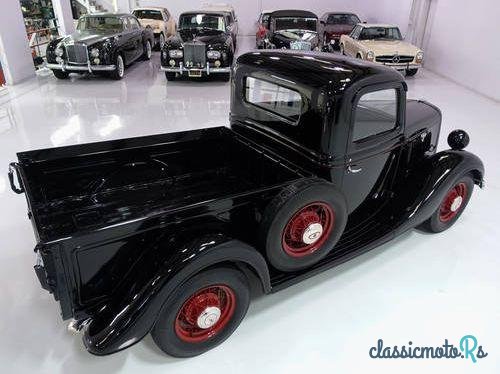 1935' Ford Truck photo #5