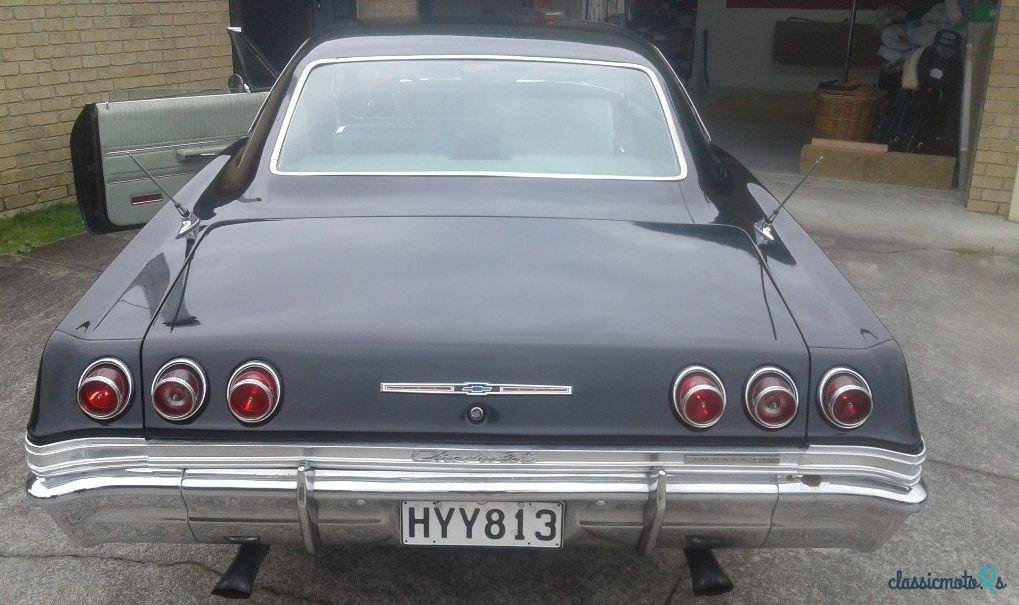 1965' Chevrolet Impala photo #3