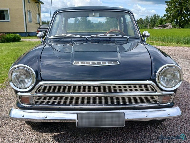 1966' Ford Cortina photo #3