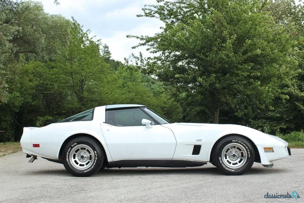 1980' Chevrolet Corvette photo #6