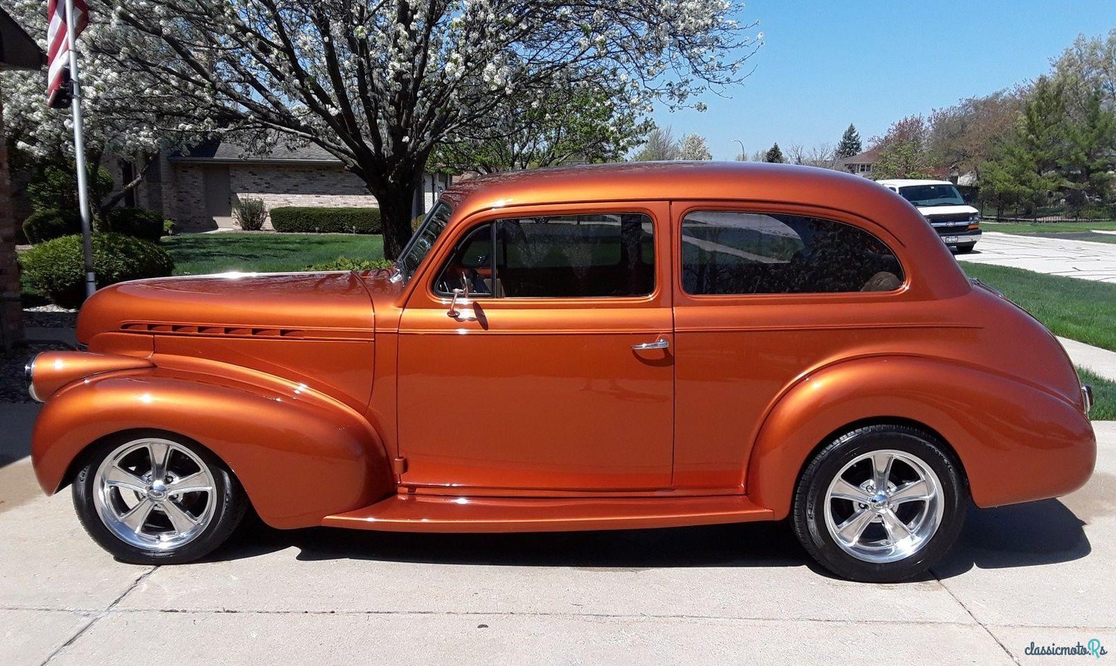 1940' Chevrolet Master Deluxe photo #1