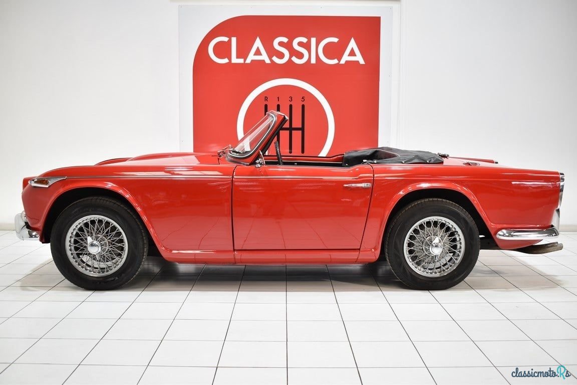 1966' Triumph TR4 photo #4
