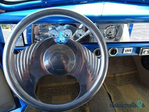 1940' Chevrolet Sedan Deluxe photo #1