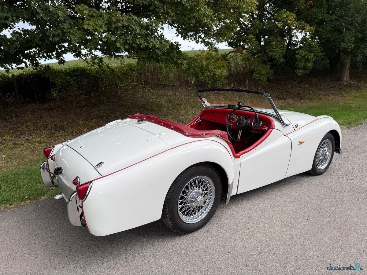 1954' Triumph TR2 photo #5
