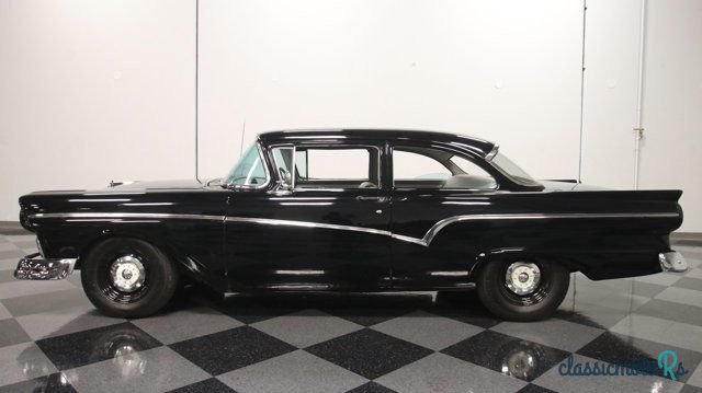 1957' Ford Custom photo #2