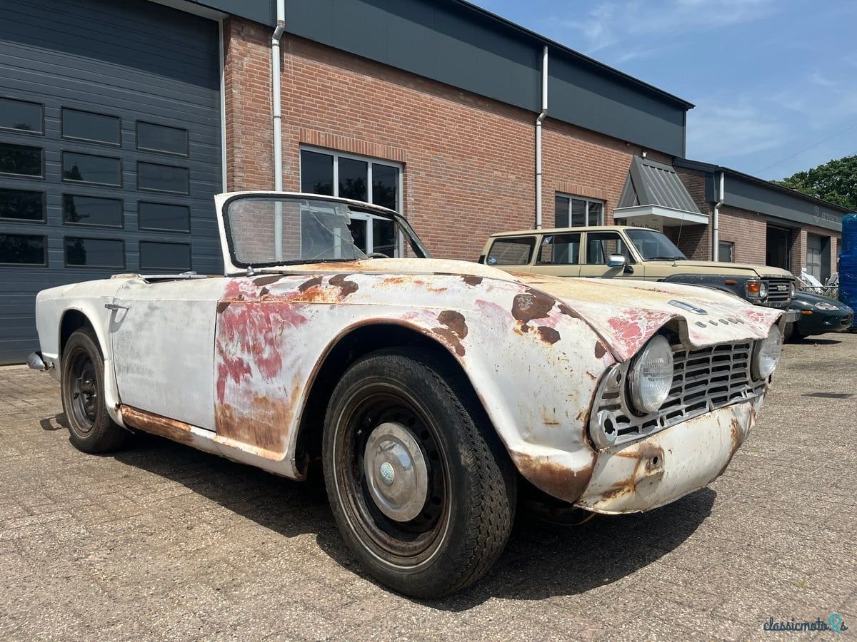 1963' Triumph TR4 photo #3