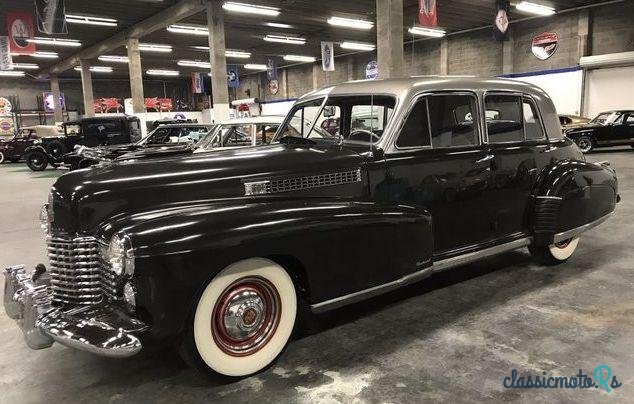 1941' Cadillac Series 60 photo #3