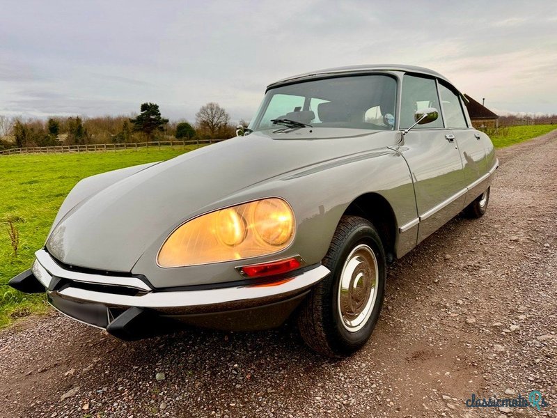 1974' Citroen DS photo #1