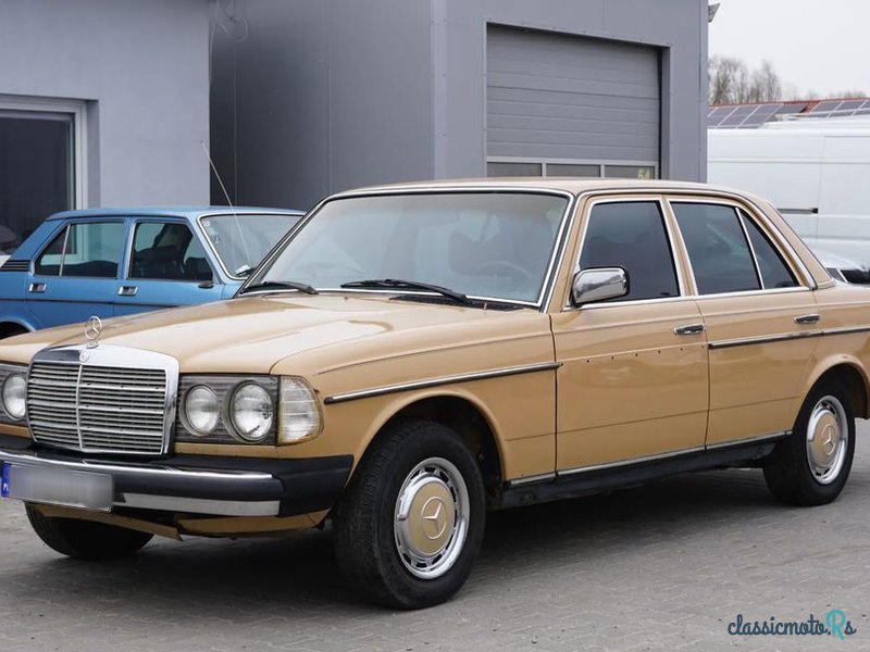 1978' Mercedes-Benz W123 photo #1