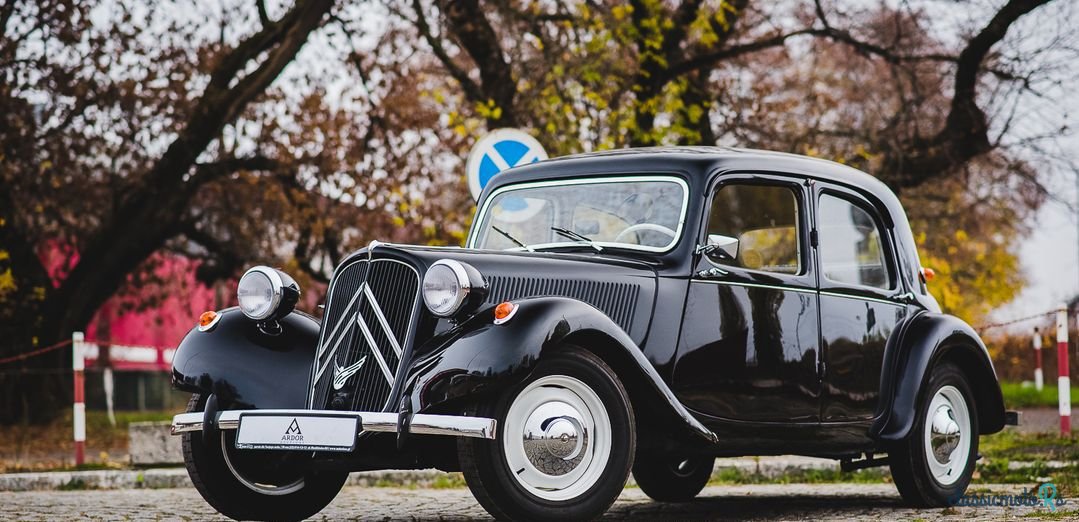 1955' Citroen BL11 photo #2