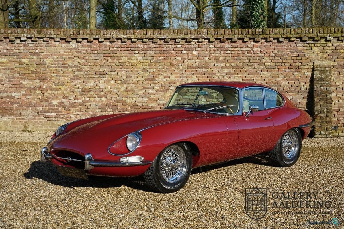 1968' Jaguar E-Type photo #1
