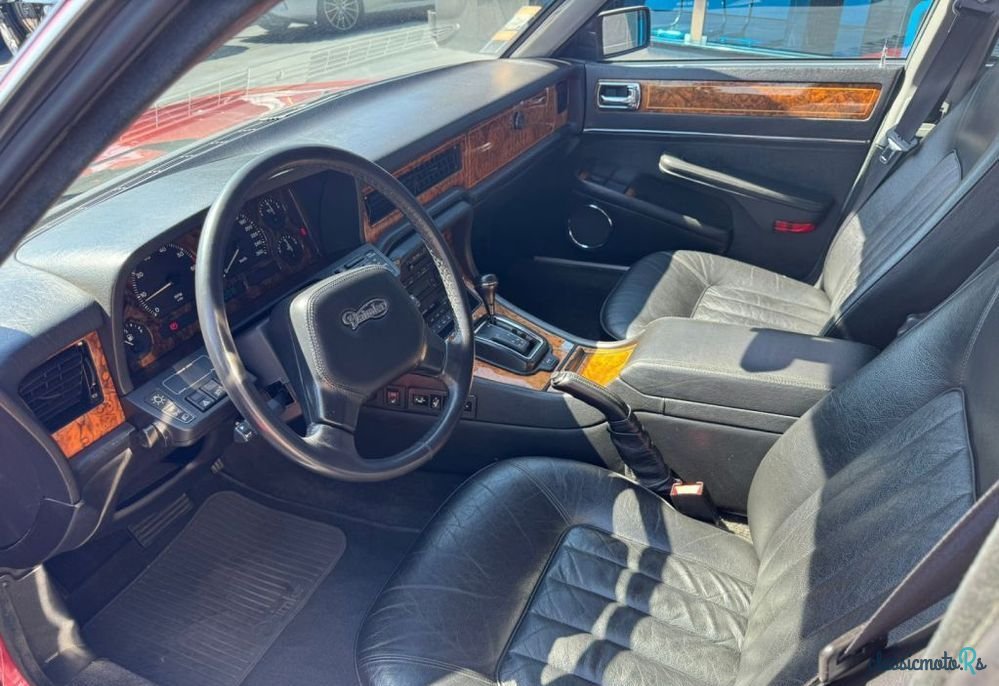 1990' Jaguar Daimler 4.0 photo #6