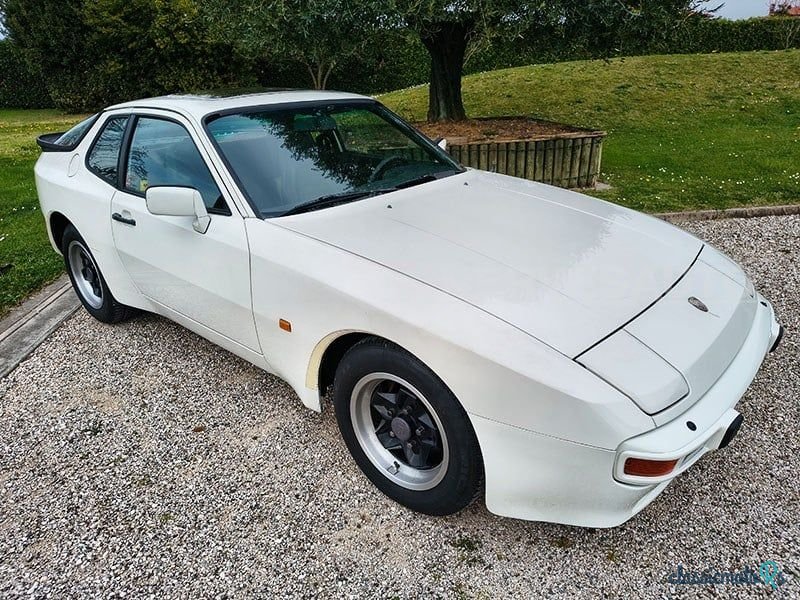 1985' Porsche 944 photo #4