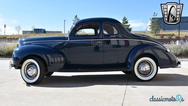 1939' Ford Deluxe photo #2