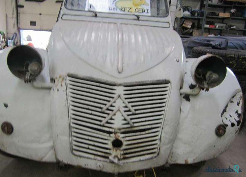 1955' Citroen 2CV photo #1