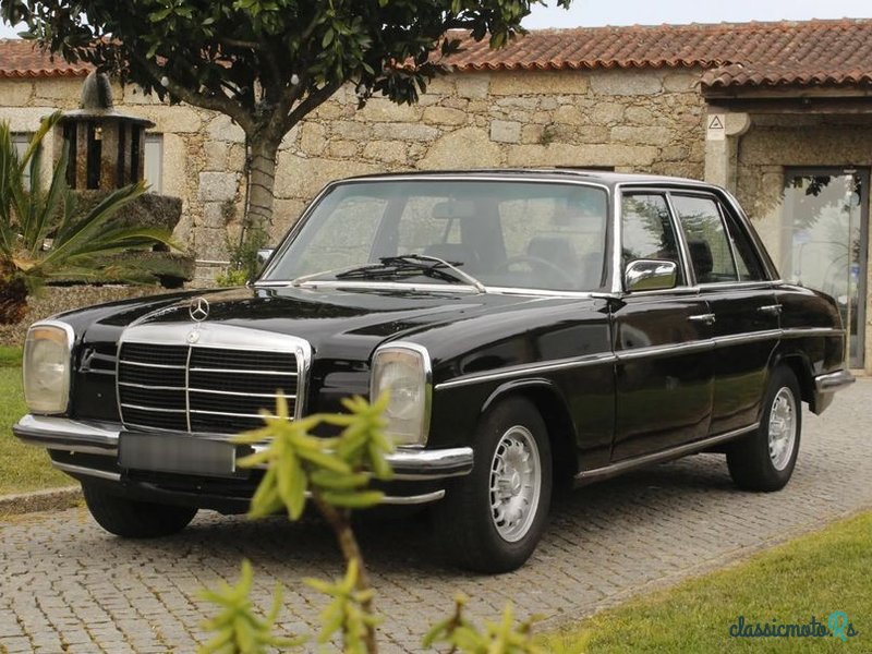 1975' Mercedes-Benz 240 photo #1