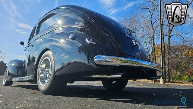 1940' Ford photo #3