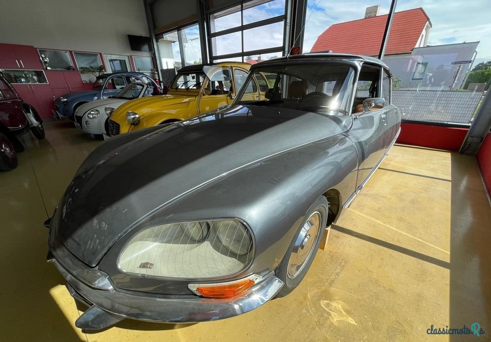 1974' Citroen DS photo #3