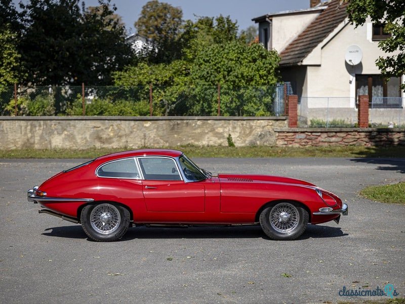 1967' Jaguar E-Type photo #2