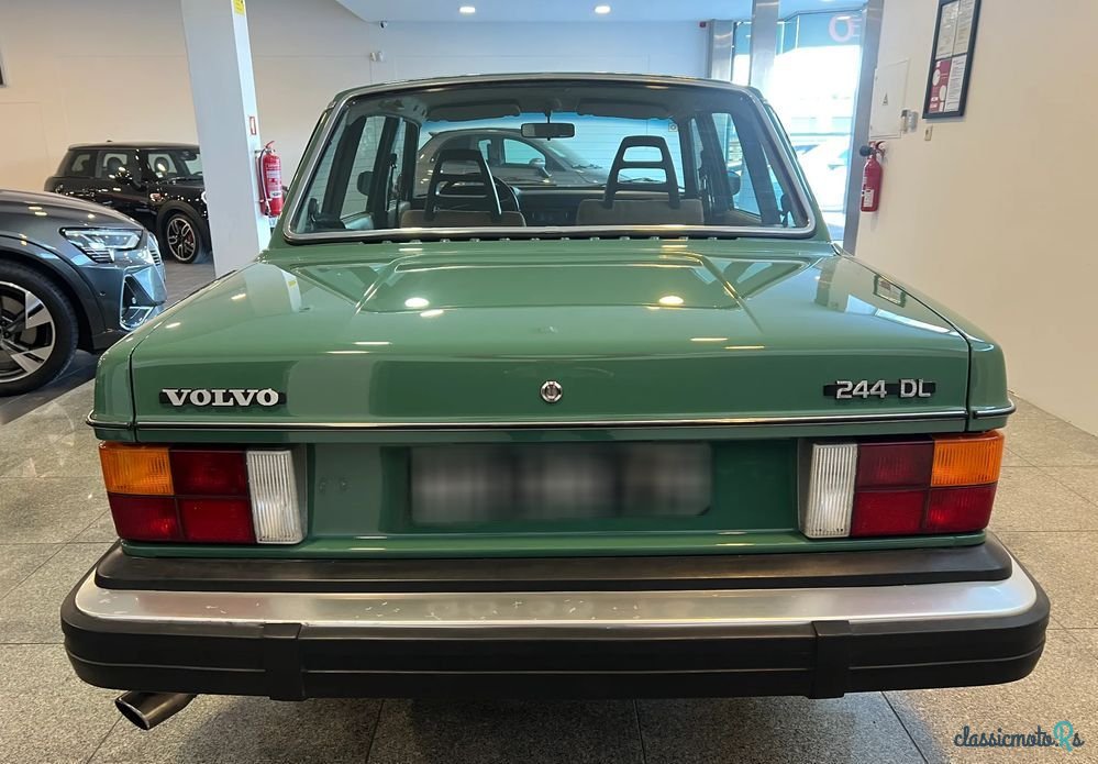 1979' Volvo 244 photo #6