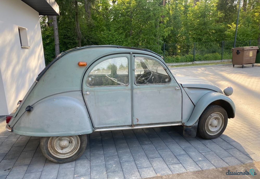 1961' Citroen 2 Cv photo #3