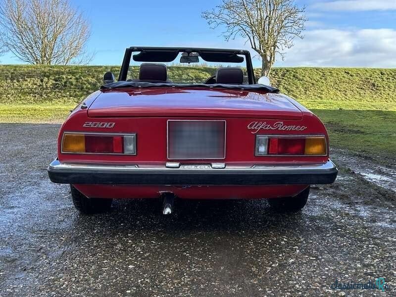 1976' Alfa Romeo 2000 photo #6