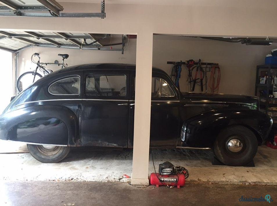 1940' Lincoln Zephyr photo #2