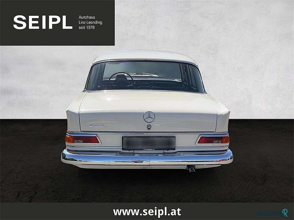 1967' Mercedes-Benz 200 photo #5