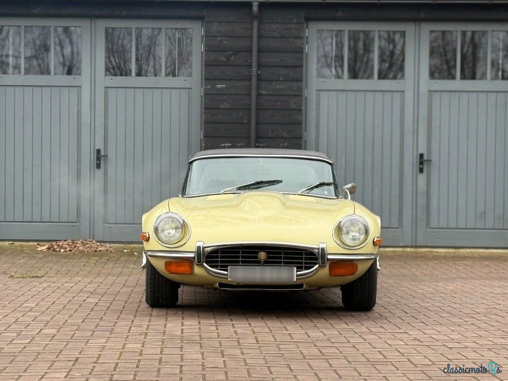 1974' Jaguar E-Type photo #2