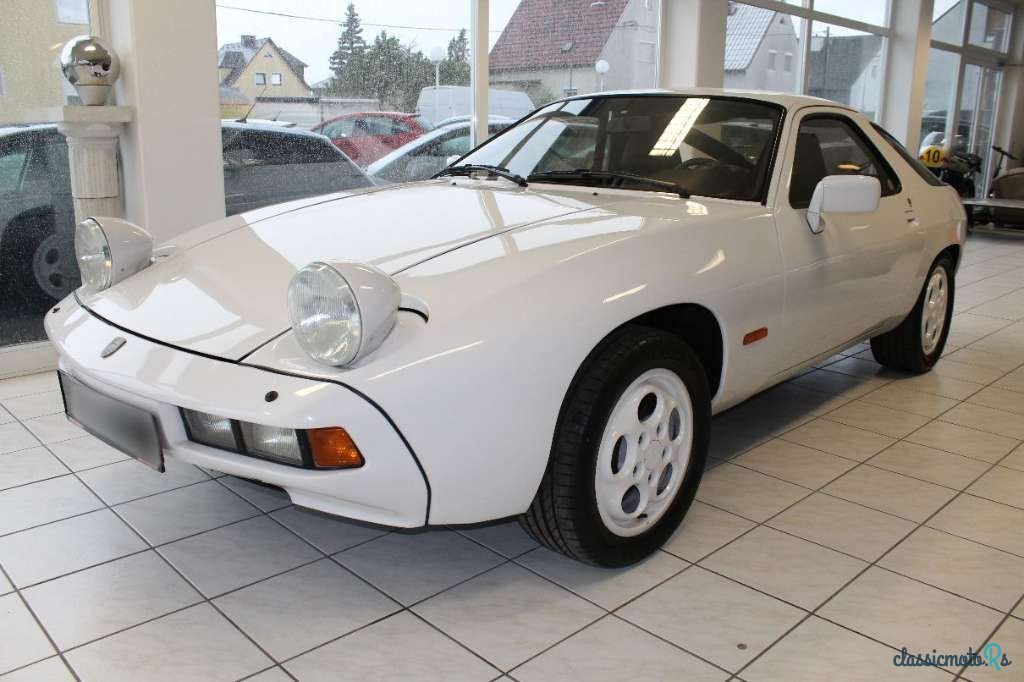 1977' Porsche 928 photo #1