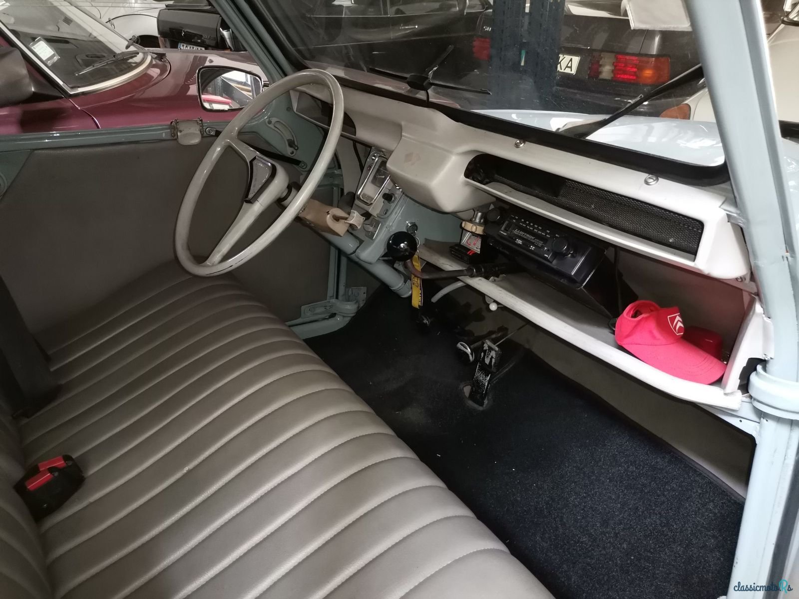 1967' Citroen 2CV photo #6