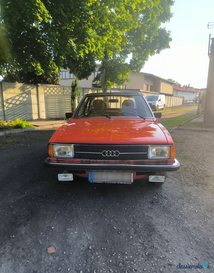 1977' Audi 80 1.6 photo #2