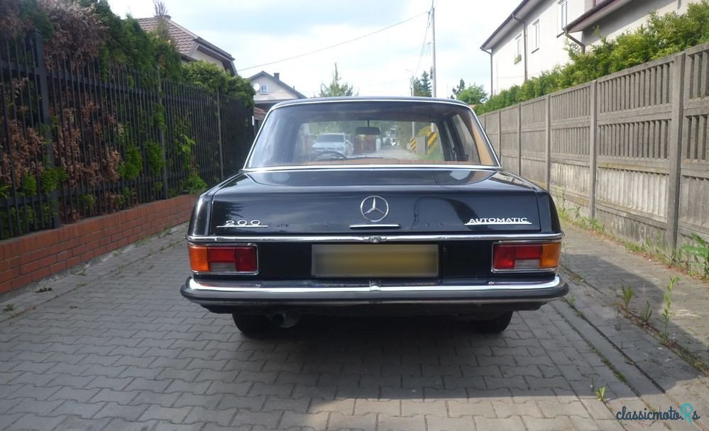 1972' Mercedes-Benz W115 photo #2