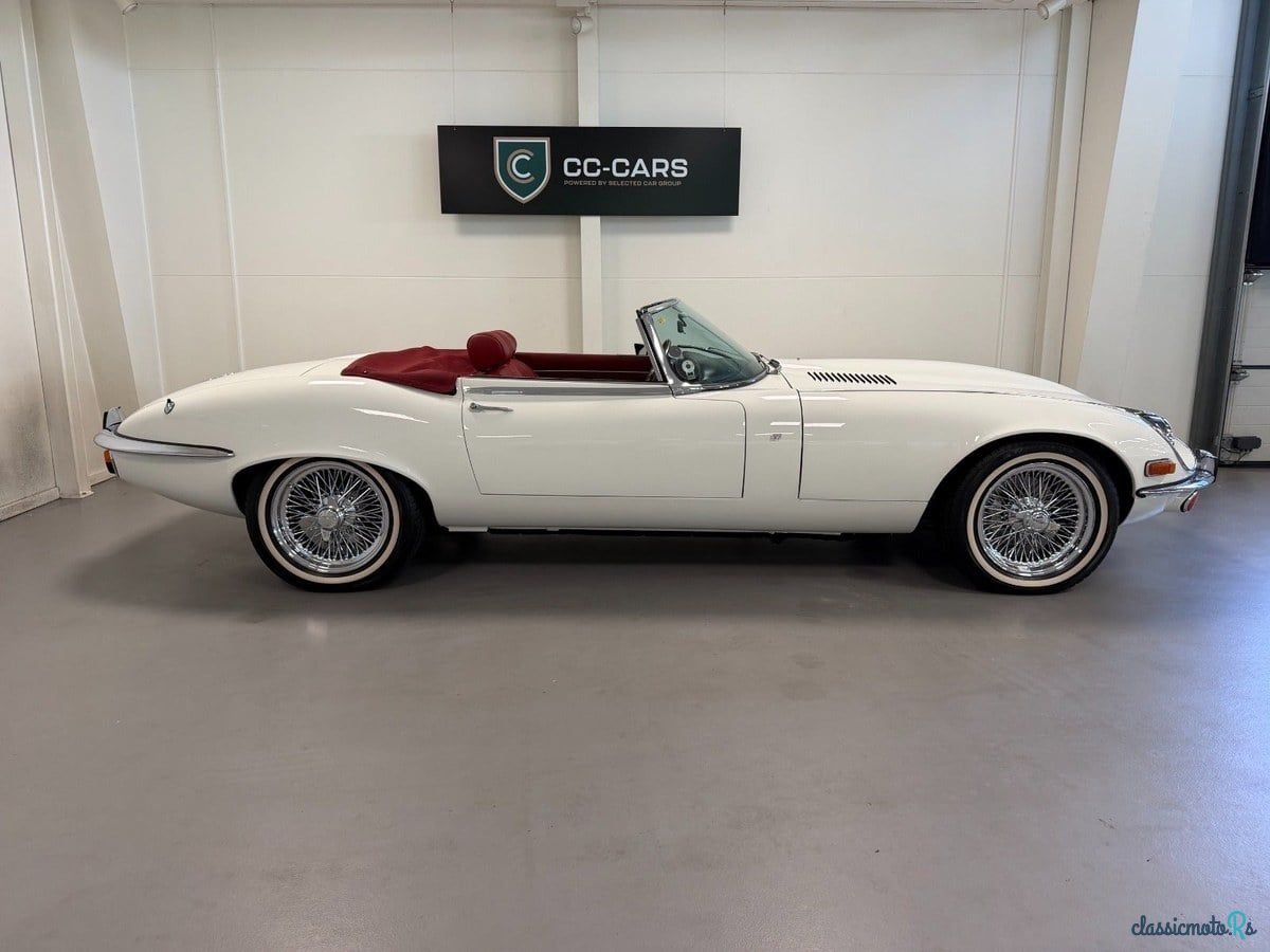 1974' Jaguar E-Type photo #2