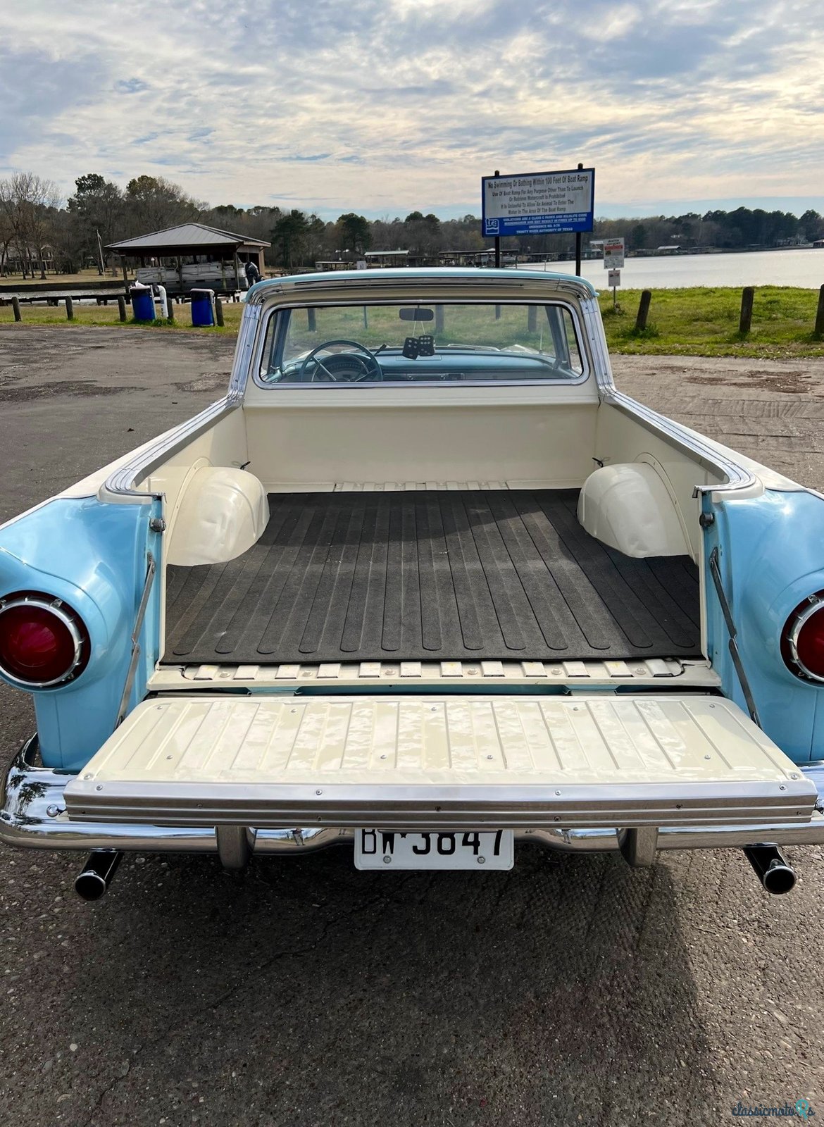 1957' Ford Ranchero photo #4