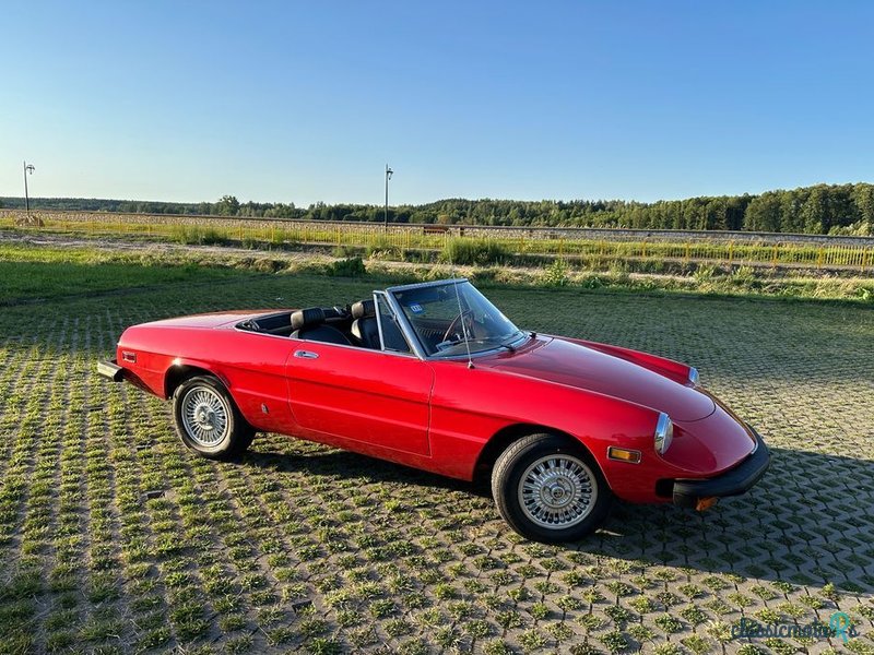 1974' Alfa Romeo Spider 2.0 photo #1